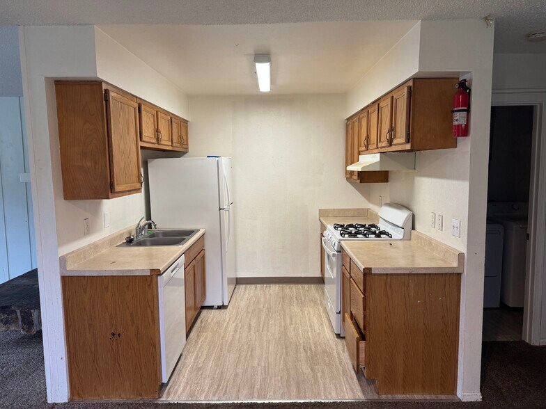Building Photo - 276 Fireoved Dr