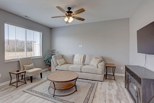 Interior Photo - Willow Cascades Townhomes