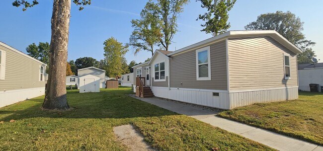 Building Photo - 283 Mulberry