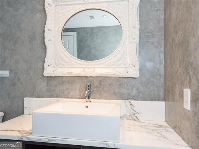 Building Photo - 199 14th St NE