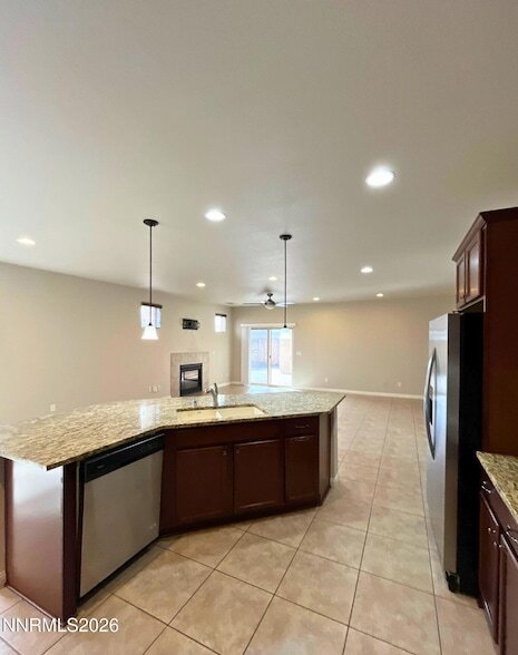 Building Photo - 522 San Carlos Dr