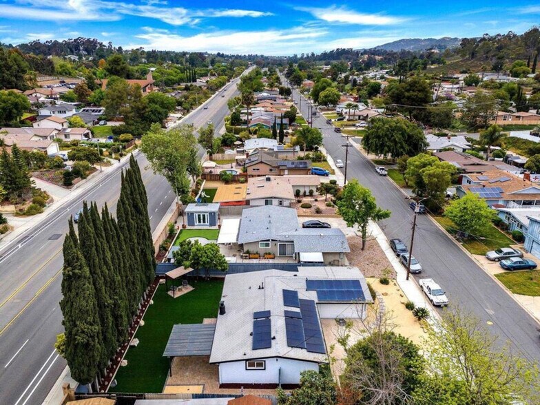 Building Photo - 13824 Powers Rd