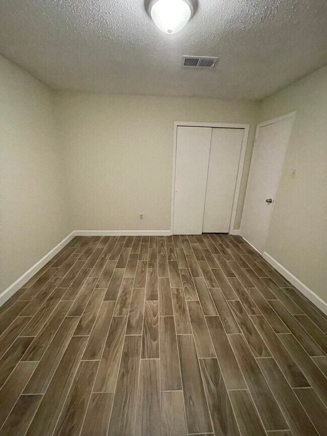 Building Photo - 2436 Tattersall Dr