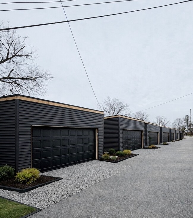 Building Photo - 433 Hanford St
