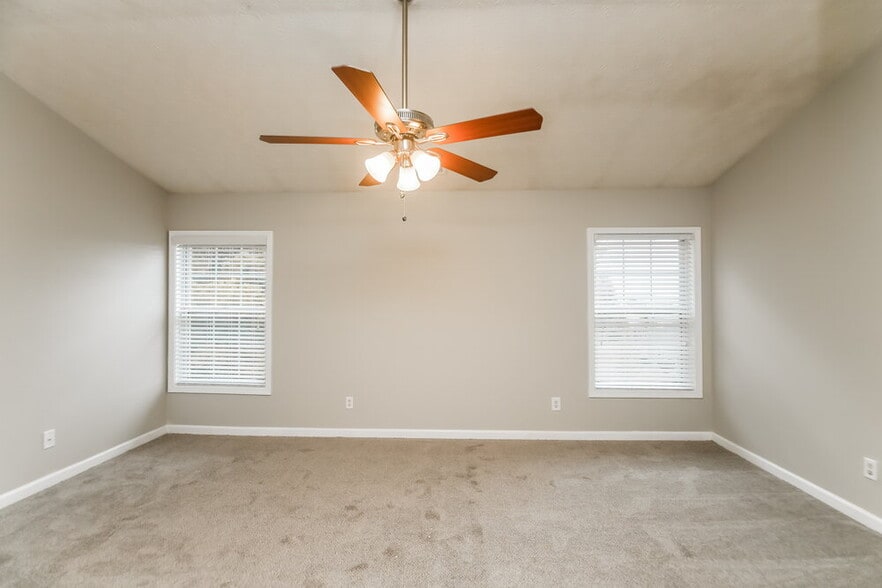 Building Photo - 7121 Silver Mine Crossing SE