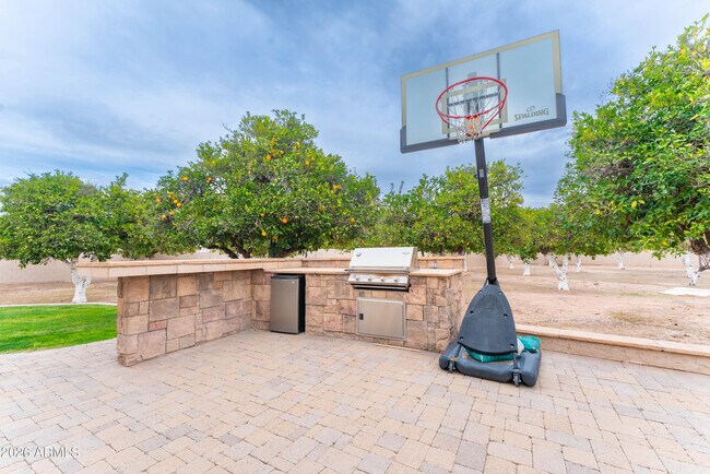 Building Photo - 3552 E Jaeger Cir