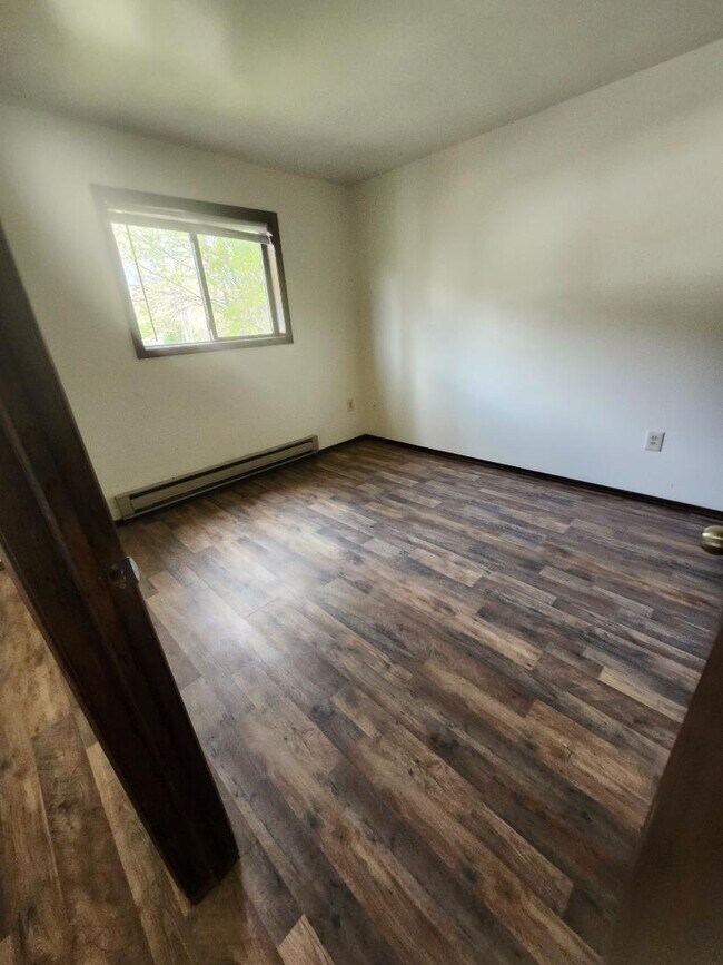 Building Photo - 940 Country Pl Dr