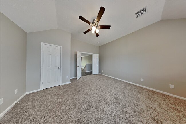 Building Photo - 16935 Valley Palms Dr