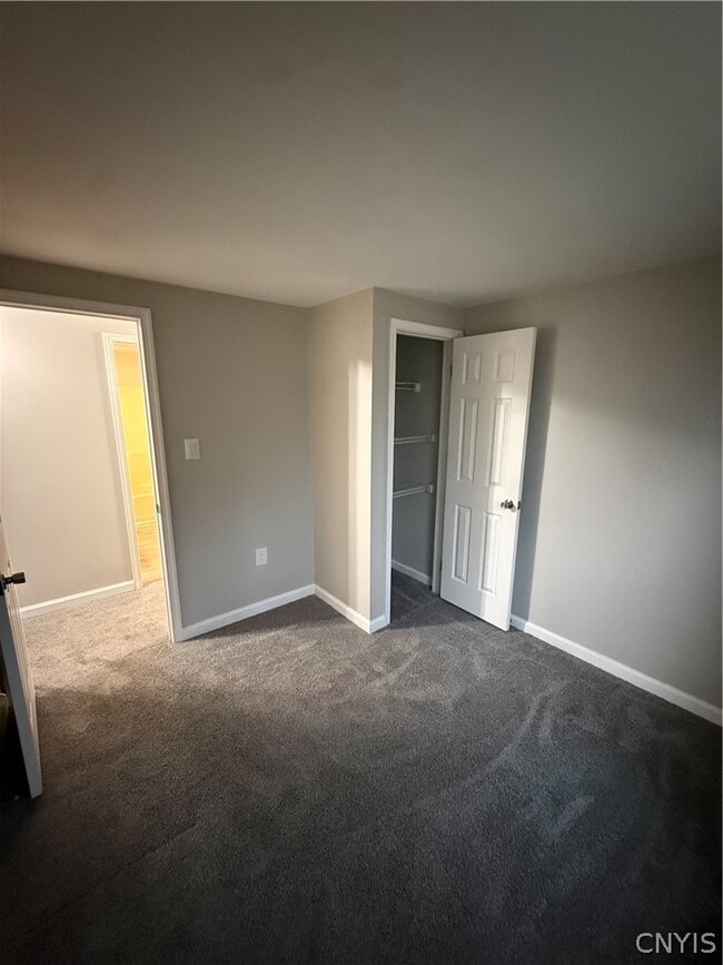 Building Photo - 22 Magnolia Rd