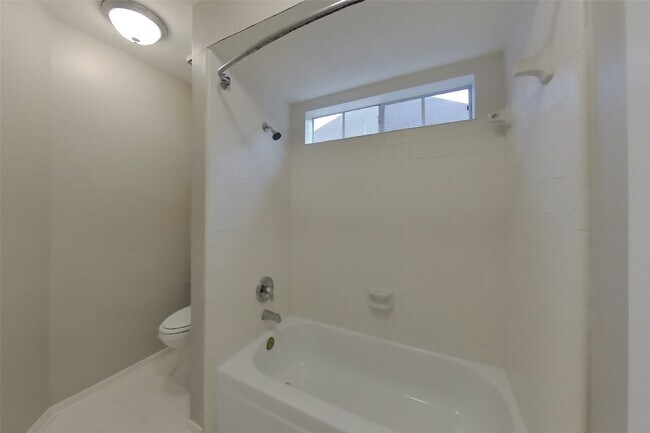 Building Photo - 1507 Moon Shadow Ct