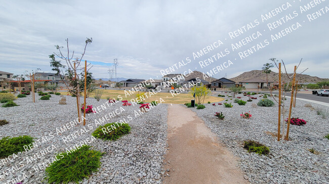 Building Photo - 16911 W Siesta Wy