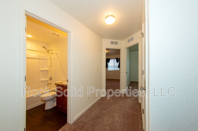 Building Photo - 6520 Painted Rock Trl