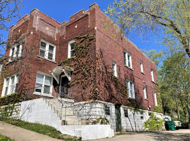 Building Photo - 419 Campbell St