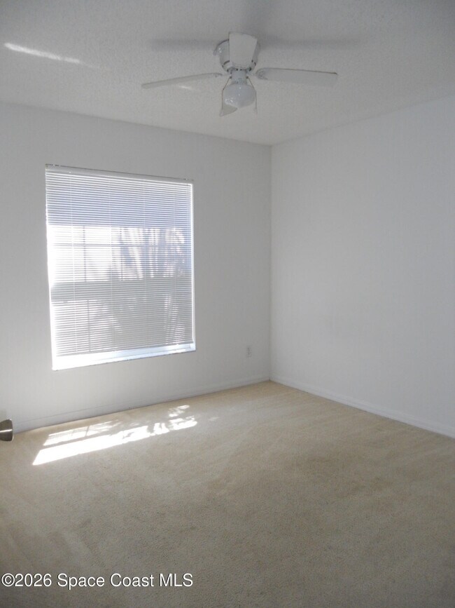 Building Photo - 540 Benton Dr