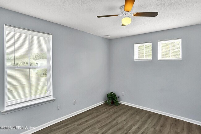 Building Photo - 157 Heron Landing Rd