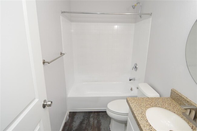 Building Photo - 8605 Mallard Reserve Dr