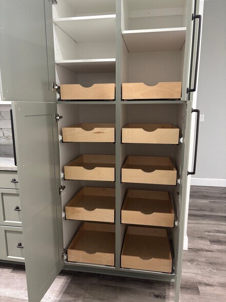 Building Photo - 1421 Carlow Cir