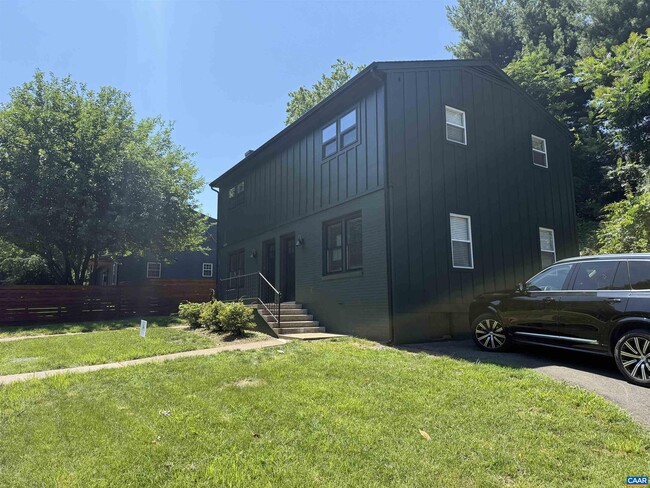 Building Photo - 106 Perry Dr