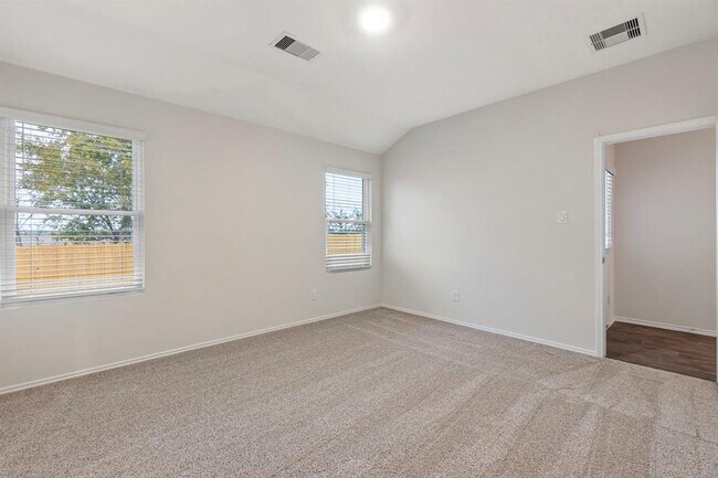 Building Photo - 280 Granary Dr