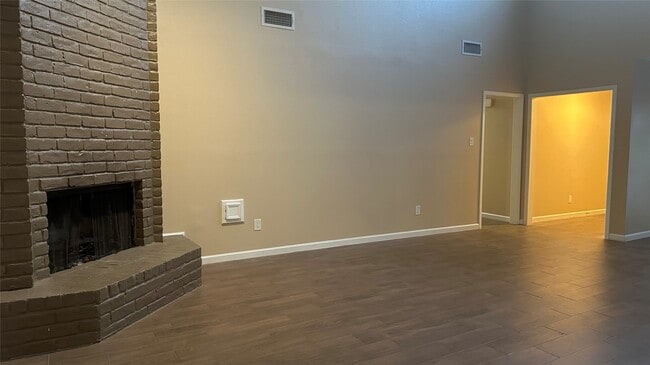 Building Photo - 11503 Briar Forest Dr