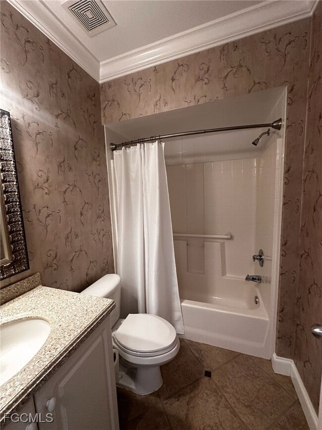 Building Photo - 14831 Park Lake Dr