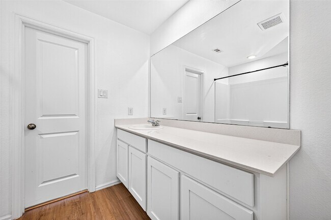 Building Photo - 27022 Breakaway Ln