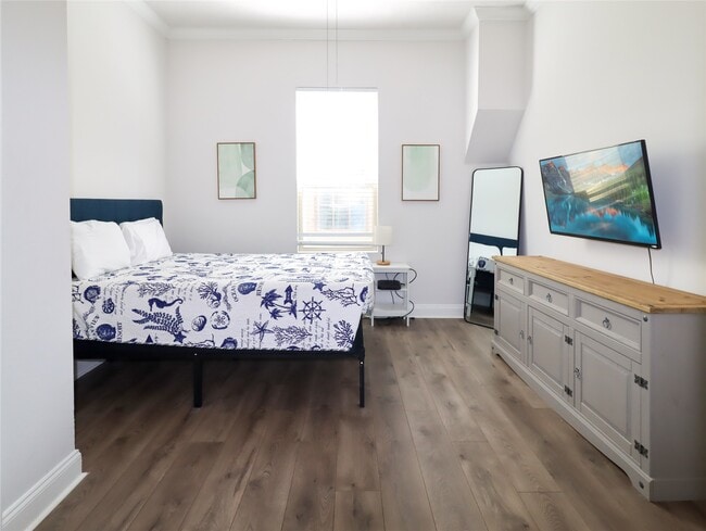 Building Photo - 1314 27th St