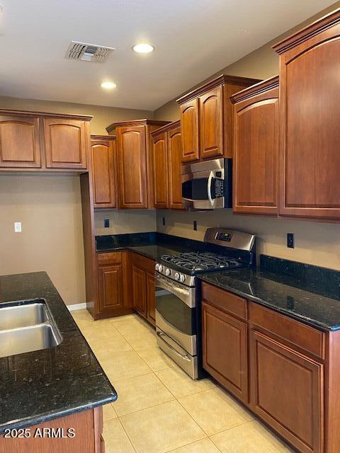 Building Photo - 25415 N 52nd Ln