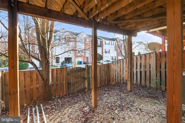 Building Photo - 207 Chesterbrook Ct