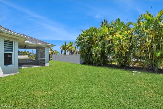 Building Photo - 2004 SW 30th St