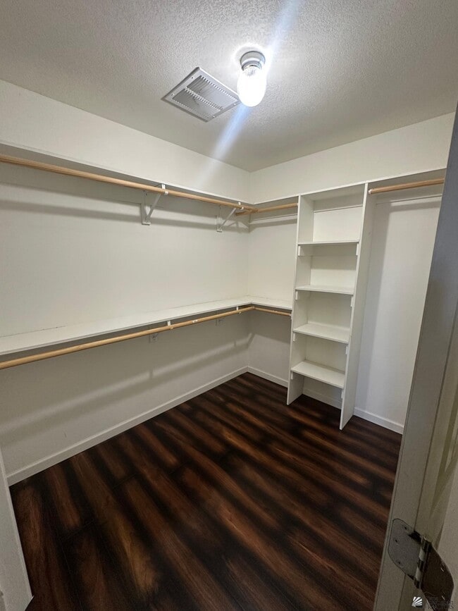 Building Photo - 10485 S Del Valle