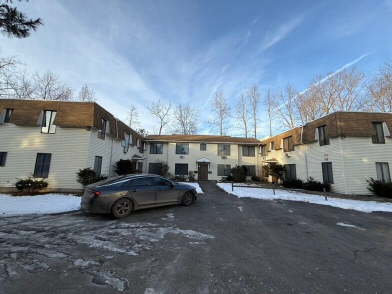 Building Photo - 67 Dallas Ave