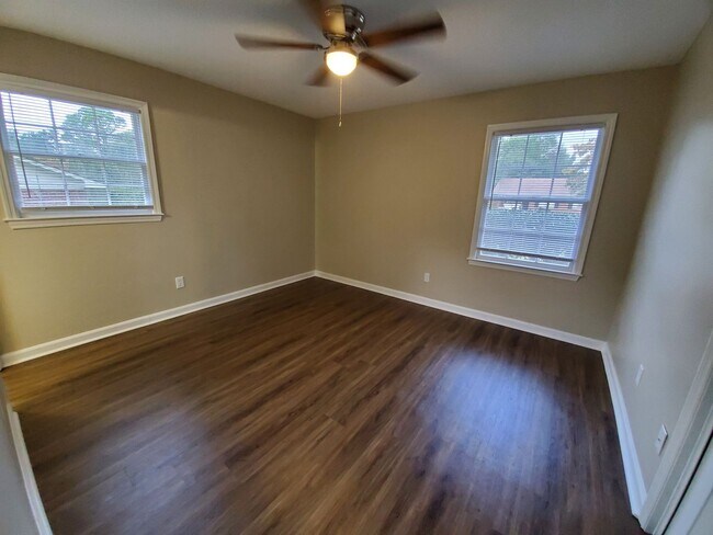 Building Photo - 203 Wilburn Rd