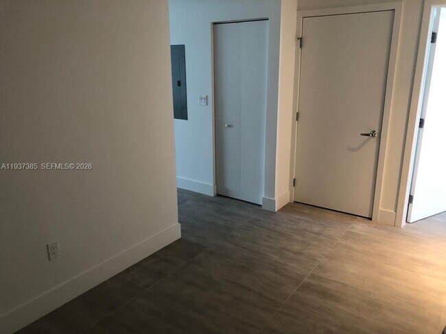 Building Photo - 16385 Biscayne Blvd