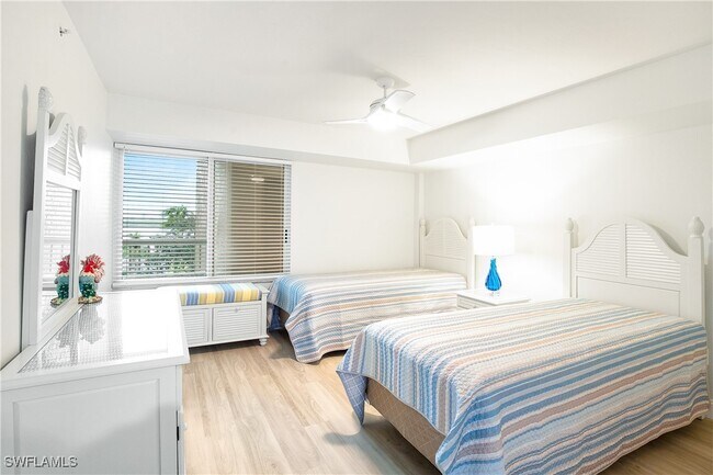 Building Photo - 21 Bluebill Ave