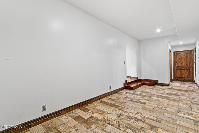 Building Photo - 7716 Wenda Dr