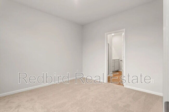 Building Photo - 1611 Manuka Ln