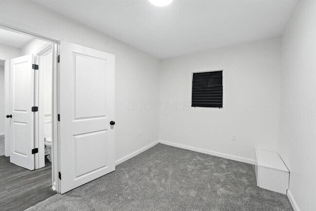 Building Photo - 354 Fernhill Ave