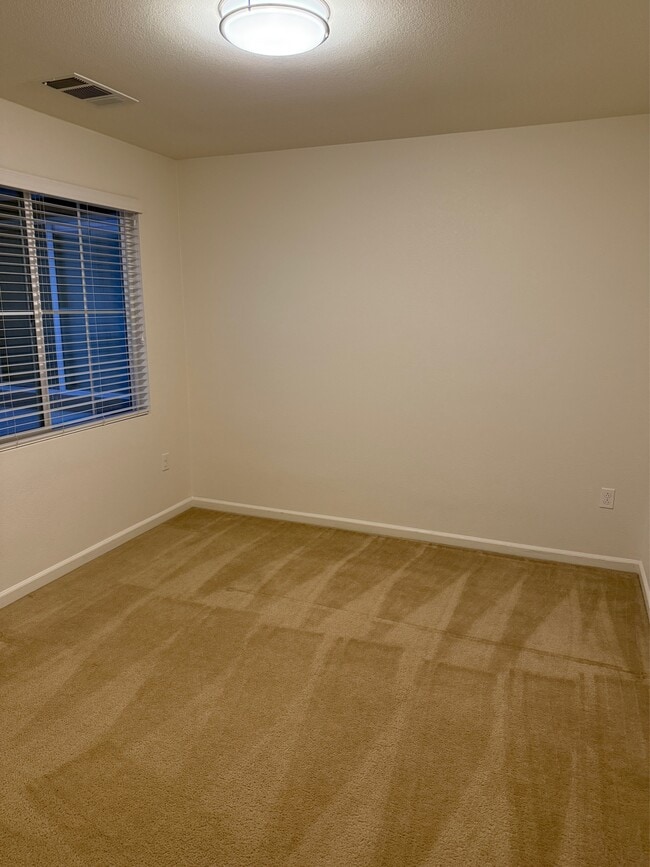 Building Photo - 132 Selby Lane