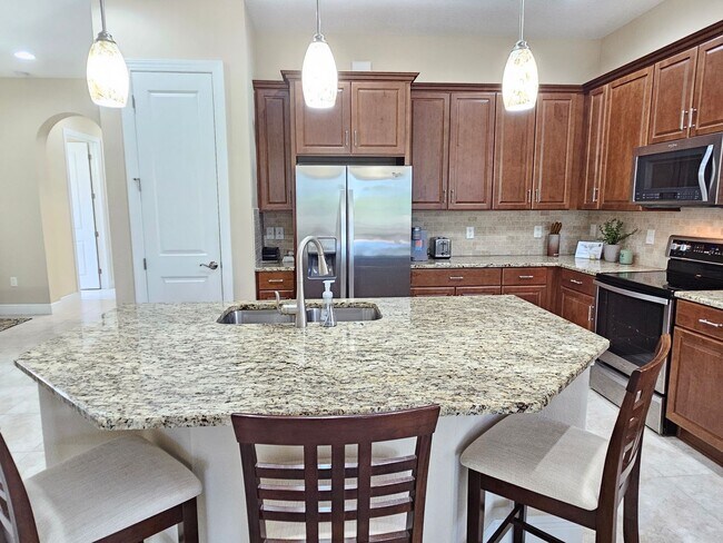 Building Photo - 10361 Crooked Crk Dr