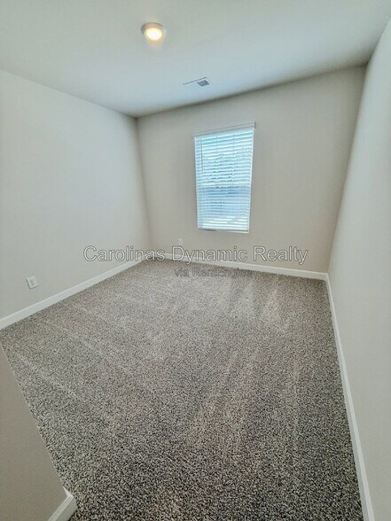 Building Photo - 1719 Braemar Vlg Dr