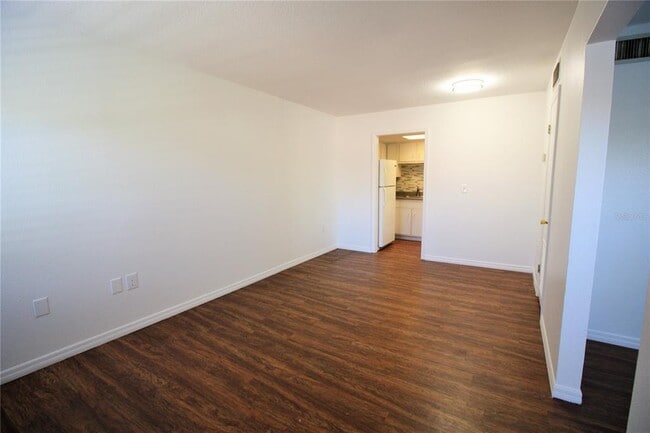 Building Photo - 555 Flemming Way