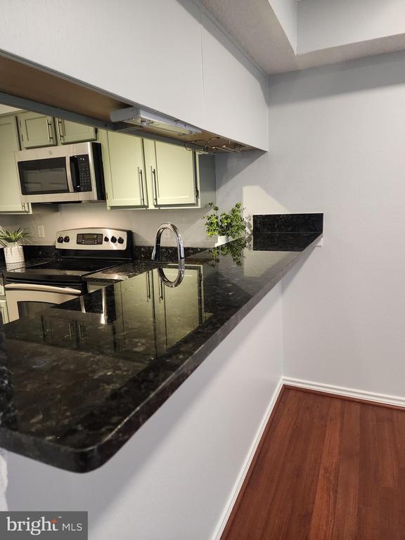 Building Photo - 1504 Lincoln Way