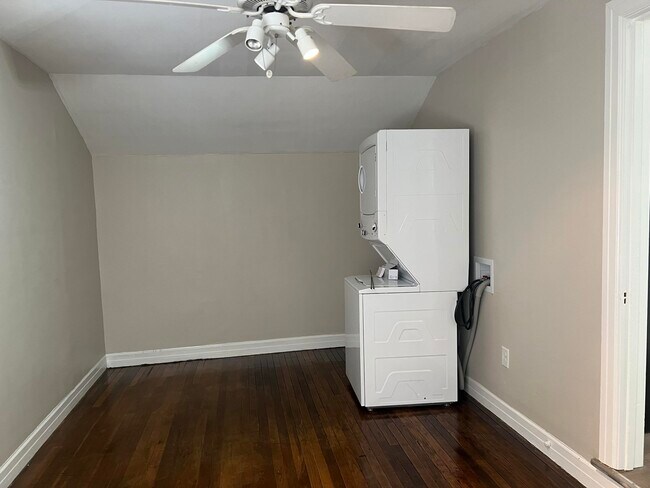 Building Photo - 2202 28th St