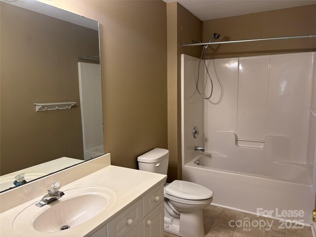 Building Photo - 118 Middleton Pl