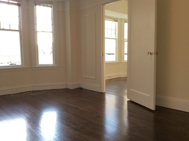 Building Photo - 3600 20th St