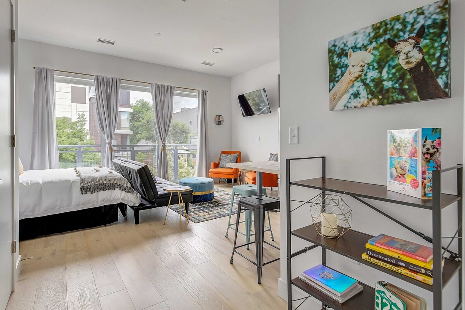 Building Photo - 2530 Lawrence St