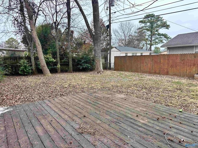 Building Photo - 326 Drake Ave SW