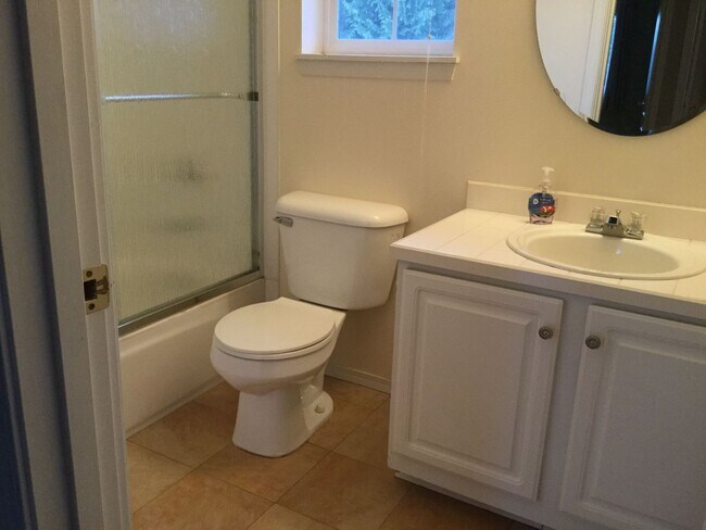 Building Photo - Stylish 2-Bedroom, 2.5-Bath Townhome with Garage & Private Patio