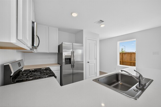 Building Photo - 28938 Rustic Windmill Wy